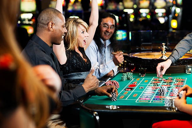 Diverse tournament types displayed on delima: slot tournaments, live table competitions, and esports contests
